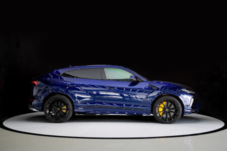 Lamborghini Urus S Blue Side Profile